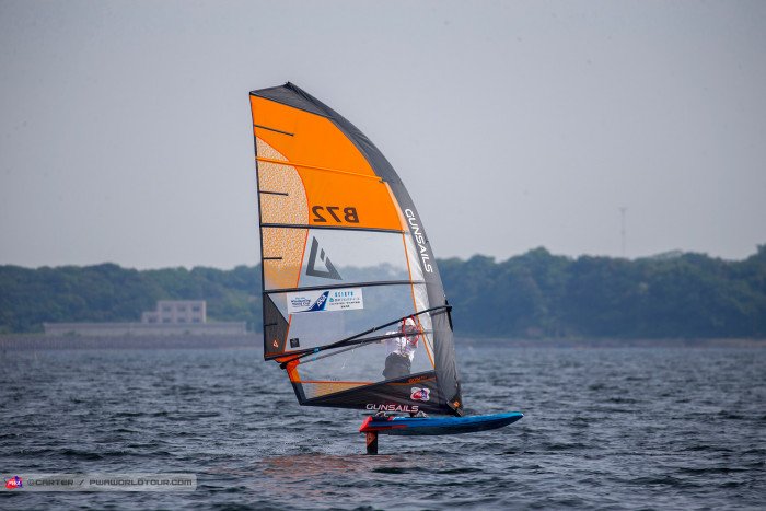 Gunsails_Bow_2020.jpeg