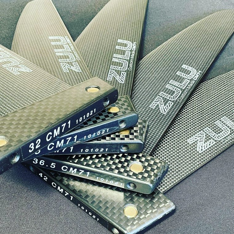 Zulu_Fins_CM71_Carbon_Box.jpg